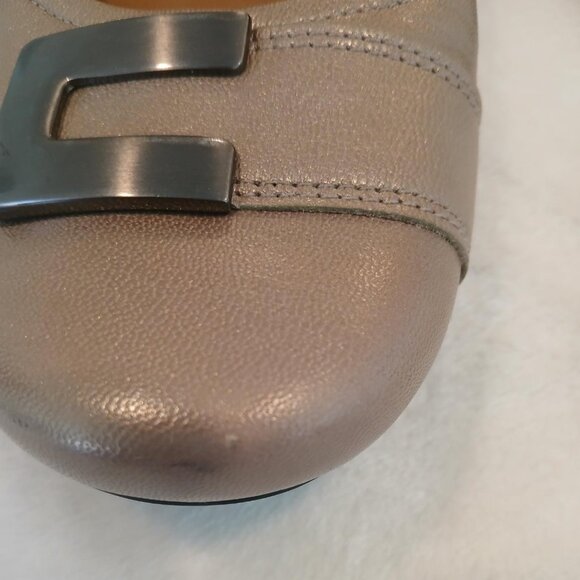CLARKS ARTISAN SHIMMER CHAMPAGNE LOAFERS - Picture 2 of 6